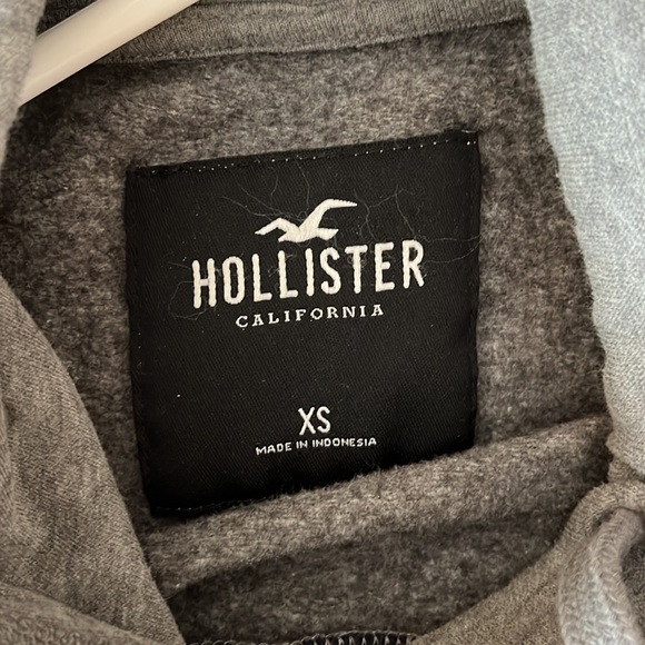 Hollister Cropped Color-block Hoodie - Picture 4 of 4